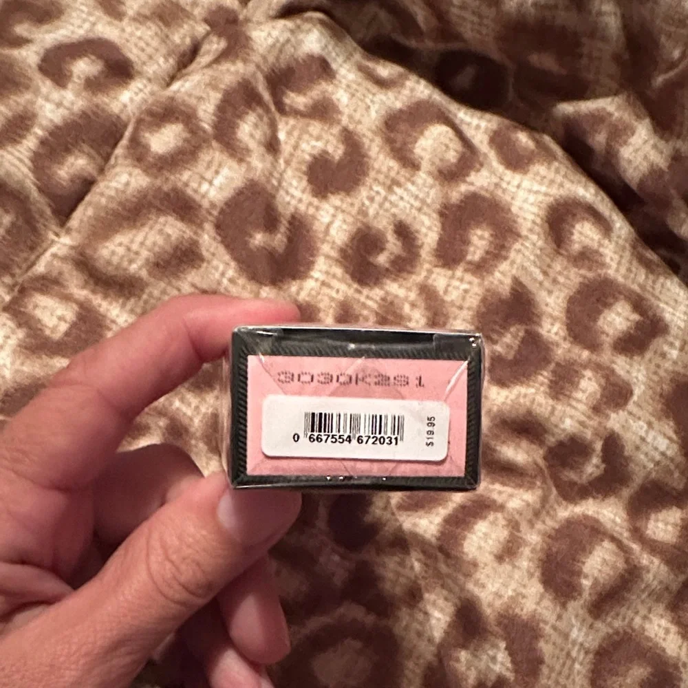 Victoria's Secret Bombshell Rollerball -brand new with tags - Picture 6 of 6